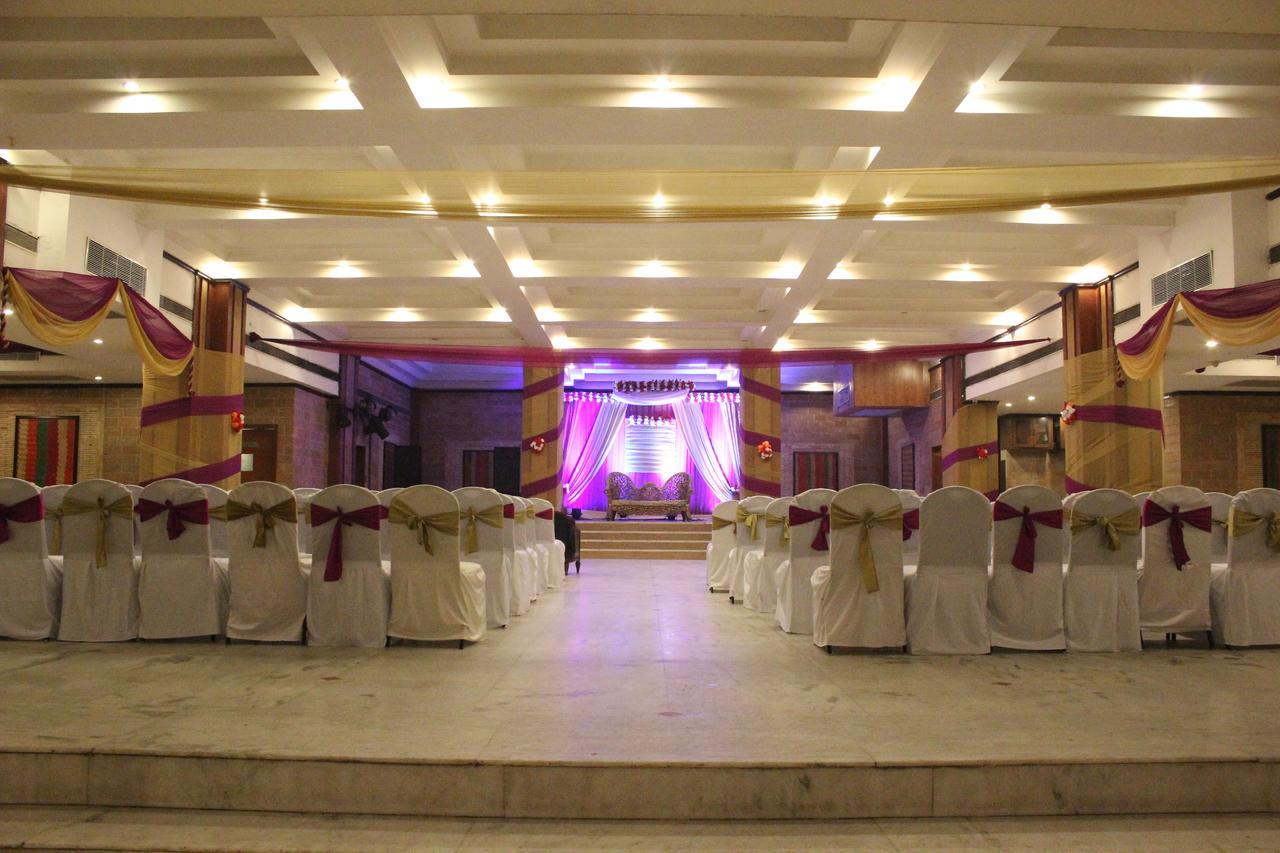 Leo Fort Hotel Jalandhar Bagian luar foto