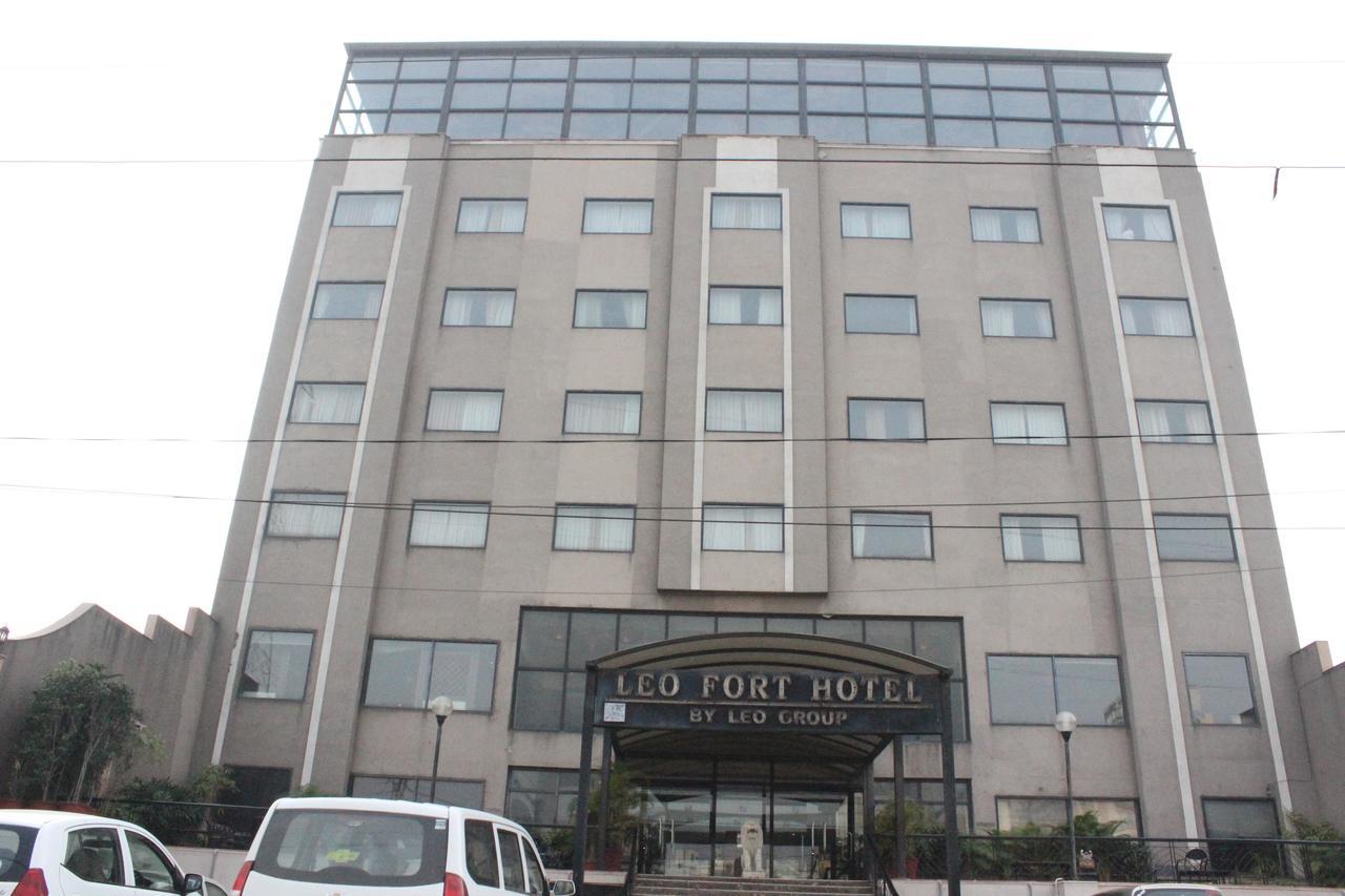 Leo Fort Hotel Jalandhar Bagian luar foto