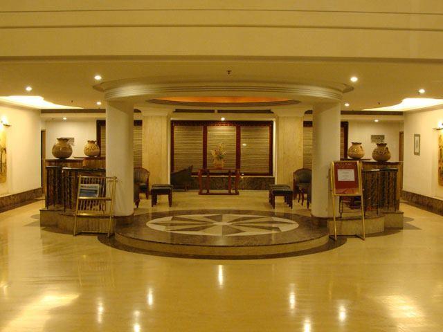Leo Fort Hotel Jalandhar Bagian luar foto